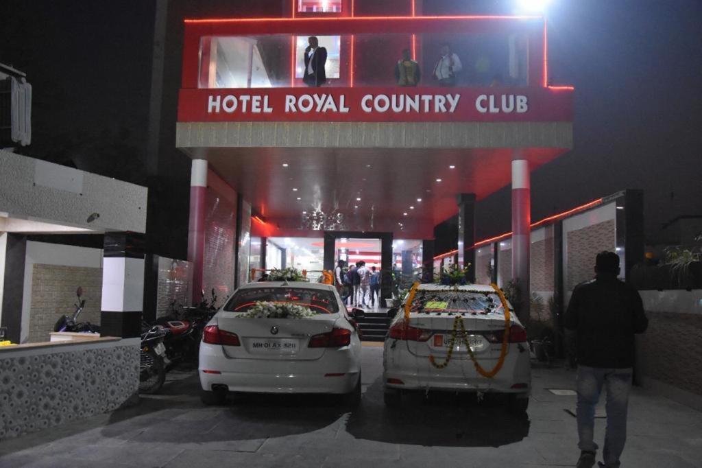 Hotel Royal Country Club Варанаси Экстерьер фото