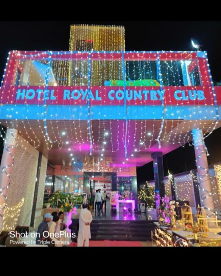 Hotel Royal Country Club Варанаси Экстерьер фото